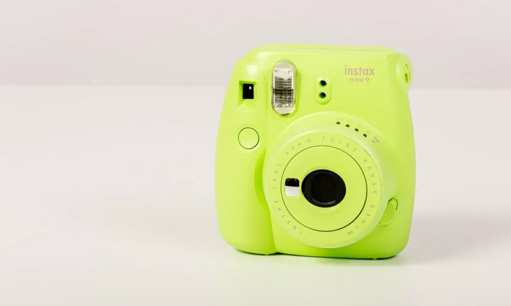 Instax Mini 9 in Lime Green