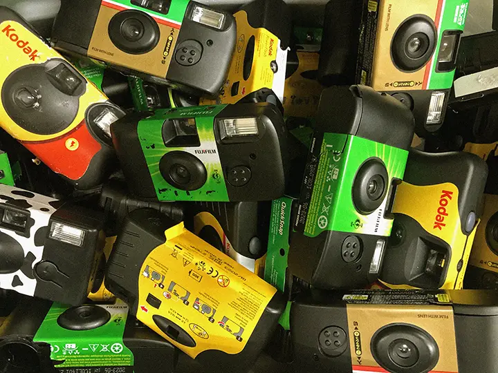 Disposable cameras 