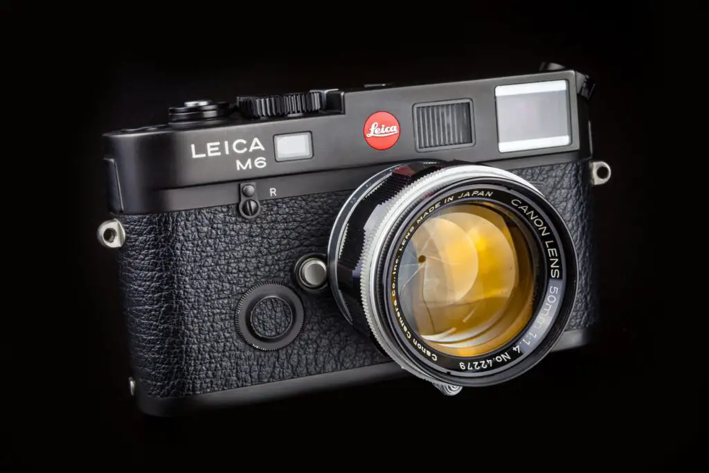 Leica M6 35mm Rangefinder Film Camera